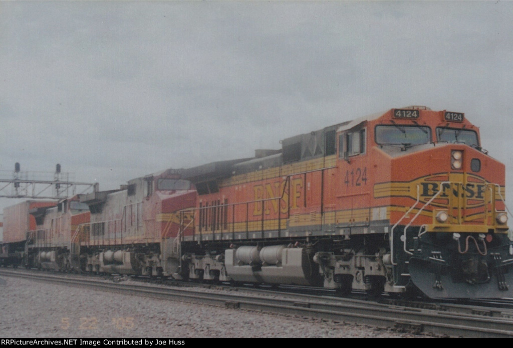 BNSF 4124 West